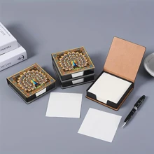 Scatola decorativa per appunti senza diamanti, stile artistico, può essere usata per conservare note e decorare la scrivania. Il blocco notes adesivo include 160 pagine firmate, che è una cartoleria generale adatta per la registrazione quotidiana di idee, attività, ecc.