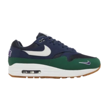 Nike Womens Air Max 1 QS 'Letterman Pack' (Women's Sizes) Obsidian/White/Midnight Navy/Gorge Green DV3887-400 Winter New - 藍色 - 查看 1