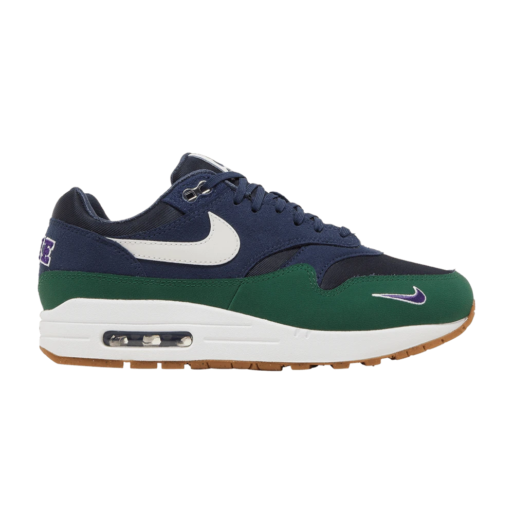 Nike Womens Air Max 1 QS 'Letterman Pack' (Women's Sizes) Obsidian/White/Midnight Navy/Gorge Green DV3887-400 Winter New - 藍色 - 查看 1