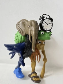 AI风格神兽模型 – 怪异火柴人造型桌面玩具，适合青少年和成人的趣味新奇礼物 | 独特的美式山海经人物，适合办公室、派对、旅行和收藏 - 融合山海經 - 查看 9