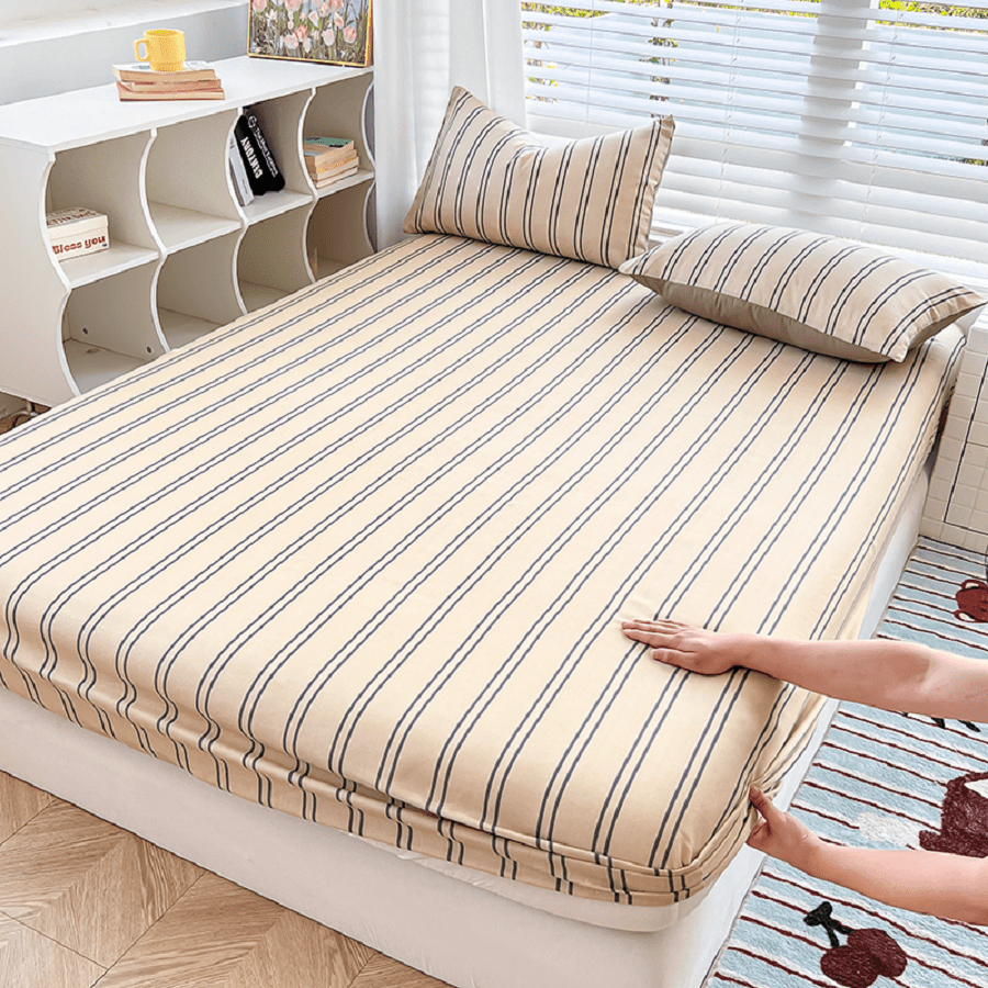 1pc 100% Polyester, Polyester, Fitted Sheet, Skin-Friendly Bedding, Heart, Butterfly, Floral, Striped Fitted Sheet, Mattress Protector, Bed Cover, Soft & Comfortable Bedroom Bedding, Mattress Cover, Hotel Deep Pocket Fitted Sheet, Twin, Full, Queen, King Size Fitted Sheet, Suitable For Spring, Summer, Autumn, Winter, All Seasons Dust Cover, Excluding Pillow & Pillowcase, Ideal Perfect Gift For Holidays, Valentine's Day, Machine Washable
