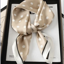 1 pièce Foulard en faux soie de luxe à la mode avec imprimé à pois pour femmes
