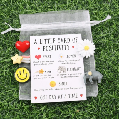 1 7-Piece Set - Encouragement Mini Cards & Resin Decor (Heart, Flower, Elephant) - Positive Affirmations Gift Set - Perfect For Family, Friends, Friendship & Graduation - Fun Small-Size Positivity Kit