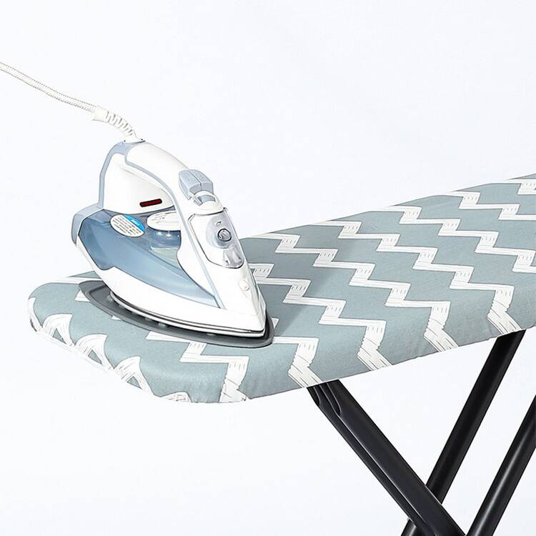 1pc Silicone Ironing Pad, Solid-Color Heat-Insulating Silicone Tablecloth, Foldable Silicone Pad, Thickened Waterproof And Anti-Slip Pad, Essential For Apartments, Essential For University Dormitories, Back-To-School Supplies, Home, Office And Travel Accessories - Multicolor - View 3