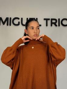 Women's Knitted Poncho High Neck Side Slit Fang Stitch Winter Fashion 2025 - 鏽 - 查看 2