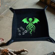 1 pieza Bandeja multifunción Cthulhu Tome-Verde - Tapete para dados, Alfombrilla de ratón, Organizador de llaves/aperitivos, Almacenamiento de rompecabezas de bloques, Almohadilla resistente al calor | Accesorio de escritorio versátil para noches de juegos, oficina | Regalo perfecto de Navidad/Halloween/Cumpleaños para fans de D&D, amantes de RPG de mesa y entusiastas del misterio