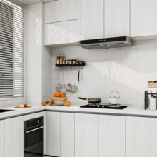 1 卷自粘木纹瓷砖贴纸，房间装饰墙壁乙烯基壁纸，适用于卧室、厨房、旧木门、家庭装饰客厅翻新、颜色变化、隐藏瑕疵壁纸卷