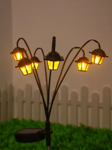 1pc Retro Lantern Decorative Light, Solar-Powered 6LED, Retro Street Lamp Shaped Decorative Light, Suitable For Garden Courtyard Decoration, Balcony Back Garden, Lawn Decorative Light, Outdoor Garden Path Decoration, Suitable For Halloween, Christmas And New Year Decorative Light
