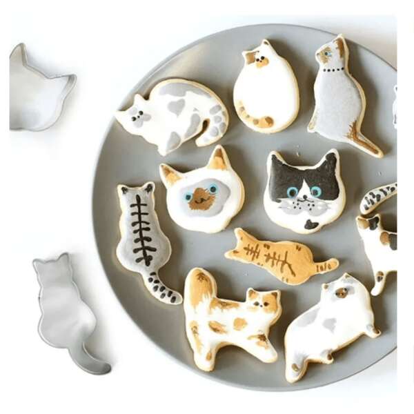 9pcs Stainless Steel Animal Cookie Cutters Set - Cat Themed Biscuit Molds For DIY Baking - Versatile Kitchen Crafting Tools For Christmas & Halloween Treats