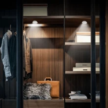 带遥控器的 LED 夜灯，易于安装，AAA 电池供电，便携式橱柜灯，COB 照明，可调光，定时功能，适用于衣柜、厨房、浴室、卧室、宿舍等 - 白色 - 查看 6