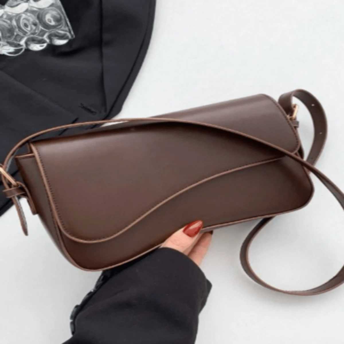 Stylish Women's Baguette Shoulder Bag With Front Detail - 鏽棕色 - 查看 1