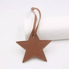 Personalized PU Leather Five-Pointed Star Bag Charms, Initial Five-Pointed Star PU Leather Suitcase Pendants, Bag Ornaments, Car Pendants, Decorative Bag Charms, Keychains, Suitable Gifts For Girlfriends, Bridesmaid Gifts, Wedding Accessories, Birthday Gifts, Classmate Gifts, Mother's Day Gifts, Couple Charms.