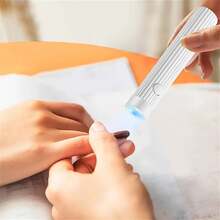 1 件便携式 UV 美甲灯、迷你美甲灯、无线充电 USB 快速美甲烘干机、粉色无线美甲灯、小型便携式电池美甲烘干机、手持式光疗灯、多功能可旋转美甲沙龙光疗设备、美甲用品、美甲工具、美甲工具、返校、指甲、按压式美甲工具 - 彩色 - 查看 8