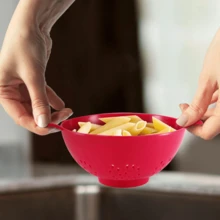 1/3 件创意浆果水果滤锅，6 英寸小尺寸，可用洗碗机清洗，带双手柄的水果碗，紧凑型食物过滤器，厨房配件，家居装饰，野餐，海滩，餐饮，适用于浆果、蔬菜和意大利面（多种颜色）