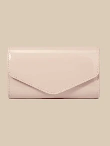 这是一款信封式晚宴包，采用漆面PU材质制成。其设计简洁流畅，线条流畅，亮面漆面使其外观精致高端。经典配色百搭，可在正式场合提升优雅气质。适合搭配晚礼服和高跟鞋，出席婚礼、庆典、派对和其他正式场合。可用作手提包、手拿包、单肩包或斜挎包。 - 杏色 - 查看 5