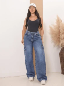 Calça Jeans Wide Leg Cargo Feminina Cintura Alta e Bolsos Laterais Premium - Lavagem clara - Visão 10