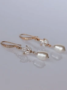 2pcs Faux Pearl Flower & Geometric Zirconia Inlaid Vintage Royal Palace Style Alloy Golden Earrings For Women, Suitable For Party, Banquet, And Everyday Wear