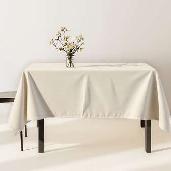 厚款亞麻桌布,具有防油與防汙特性。純色簡約設計,適用於餐桌/咖啡桌的裝飾