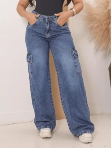 Calça Jeans Wide Leg Cargo Feminina Cintura Alta e Bolsos Laterais Premium - Lavagem clara - Visão 1