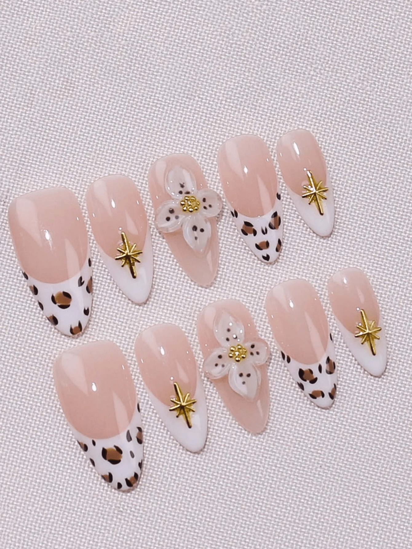 10pcs Set 3D Handmade Carved Press-On Nails, Short & Medium Length French Style Elegant Manicure, Reusable, Includes 1pc Jelly Gel & 1pc Nail File, Suitable For Women & Girls, Daily, Office, Party