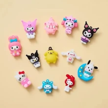 SANRIO 40 chiếc móc khóa bí ẩn  - Bất ngờ dễ thương bao gồm nhiều nhân vật khác nhau, thích hợp cho ngày lễ tình nhân và phụ kiện hàng ngày, phong cách giản dị cho mọi mùa, ý tưởng quà tặng cho thanh thiếu niên và người lớn, mặt hàng quà tặng giản dị | Hộp nhân vật hoạt hình, móc khóa dễ thương - Nhiều màu - Xem 4