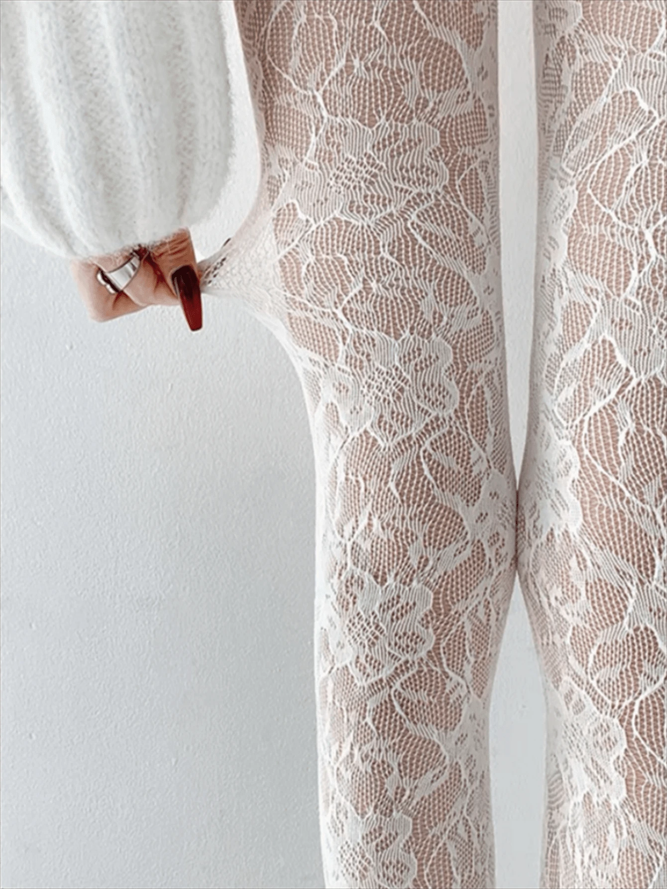 Colorful Patterned Fishnet Tights, Thin Floral Lace Hollow Net Stockings, Sweet And Sexy Pantyhose - White - View 1
