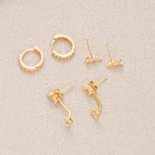 3 Paar Ohrringe im Schmetterlingsdesign aus hypoallergenen Materialien für Frauen, modisches Ohrstecker Set für mehrfache Piercings, Geburtstagsgeschenk, Styling-Accessoire