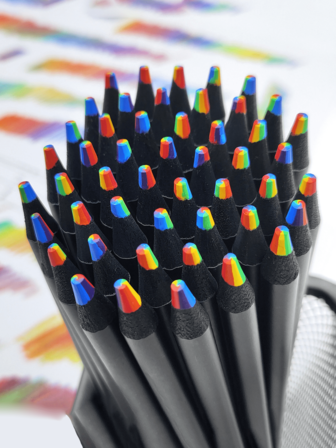 12pcs Rainbow Wooden Pencils, 7 Colors In 1, Gradient, Creative, Children's Gift, Graffiti Colored Pencils, Oil-Based Colored Pencils, Boxed, Children's Drawing, Colored Pencil Set