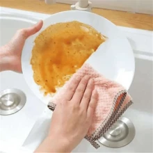 10pcs Random Color Towel, Coral Fleece Hand Towel, Small Handkerchiefs, Home Cleaning Cloth, Soft Absorbent Home Towel, Bathroom Accessories, Dishcloths, Kitchen Home Cleaning Cloth