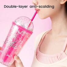 Miniso Cốc nước đôi hình bầu trời đầy sao Barbie Series Cốc ống hút hai lớp hoạt hình dễ thương Cốc nhựa Cốc đựng nước Bình đựng nước Quà tặng 600ml/20oz - Hồng - Xem 1