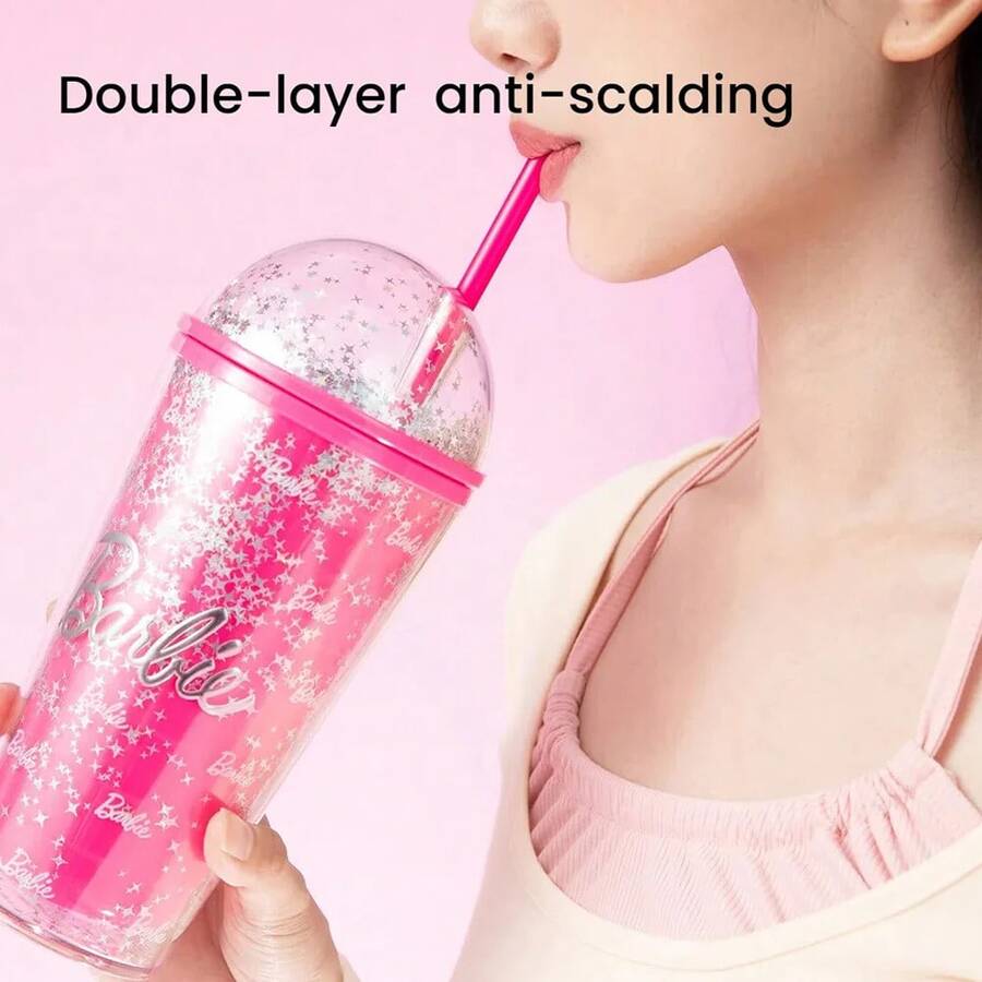Miniso Cốc nước đôi hình bầu trời đầy sao Barbie Series Cốc ống hút hai lớp hoạt hình dễ thương Cốc nhựa Cốc đựng nước Bình đựng nước Quà tặng 600ml/20oz - Hồng - Xem 1