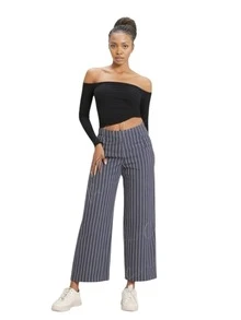 Pantalón con Pinzas Acampanado.  Elegante.  Oficina. - Gris Claro - Ver 3