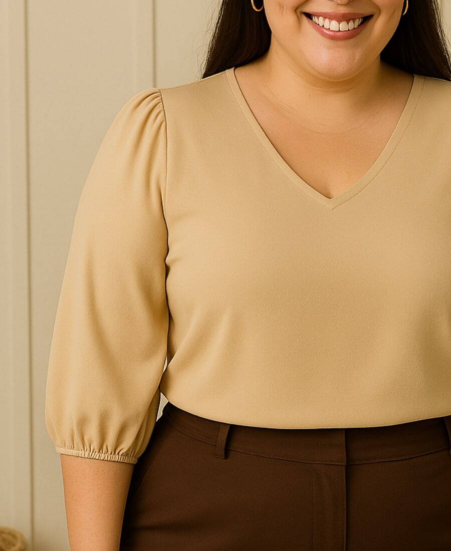 Blusa Feminina Manga 3/4 Plus Size Elegante Trabalho Ferias Outono Inverno Alfaiataria Social Casual - Bege - Visão 1
