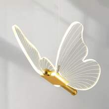 XINGOO Schmetterling Pendelleuchte, moderne Acrylschirm, LED Gold Pendelleuchte, geeignet für Treppen, Küche, Esstisch, Nachttisch, Kinderzimmer Deko, Mädchenzimmer 3000K Warmweiß Licht 110-220V