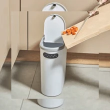 Pattumiera da bagno con coperchio, di grande capacità - design salvaspazio, bidone della spazzatura essenziale per la casa, regalo decorativo per Natale/Ognissanti, forniture per il bagno per il ritorno a scuola