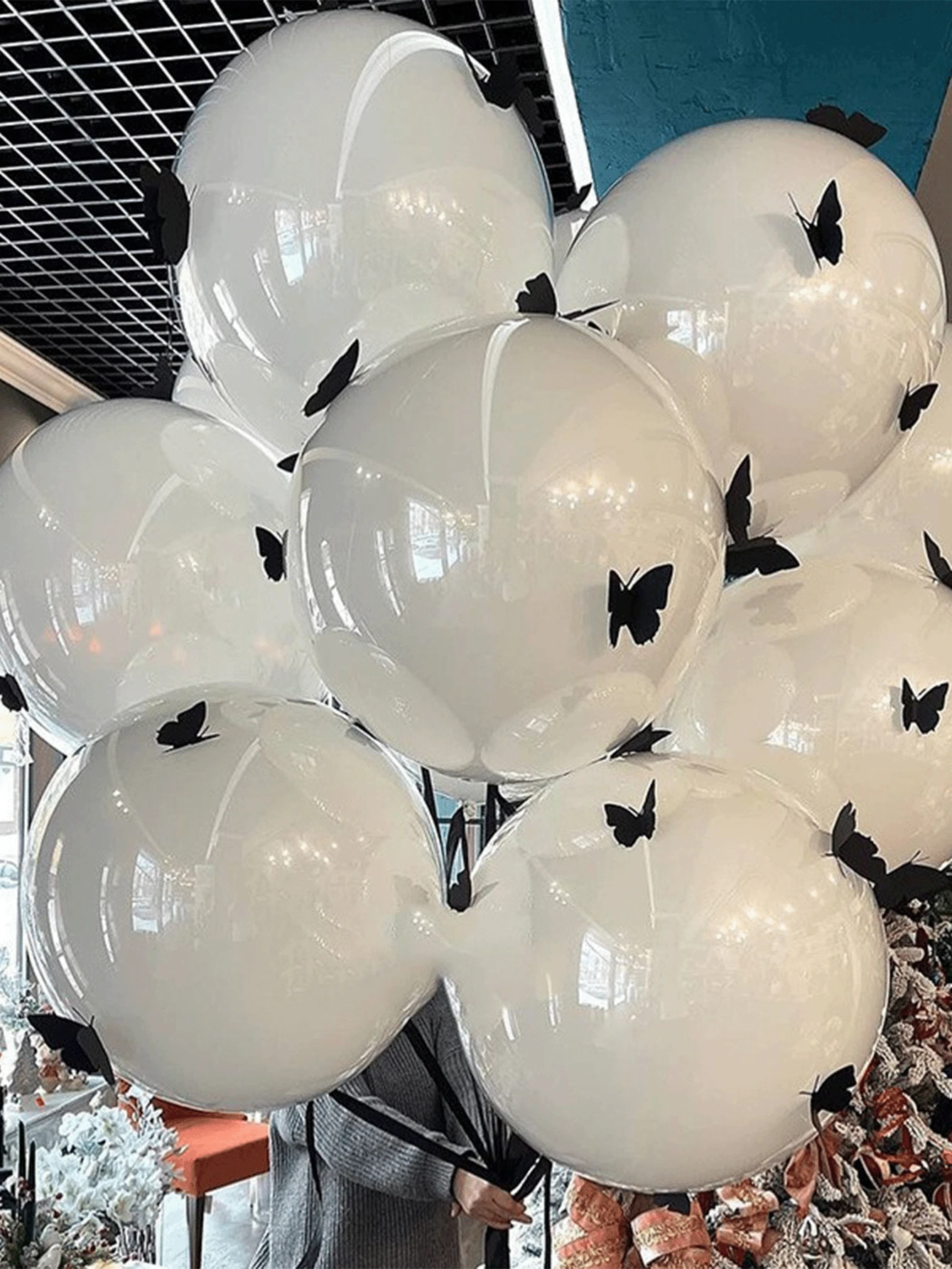 1/5 个透明泡泡气球搭配彩色蝴蝶装饰 - 非常适合生日、婚礼、情人节和户外派对装饰、节日活动配件 | 异想天开的派对装饰 | 耐用橡胶气球、生日气球、生日照片道具 - 彩色 - 查看 1