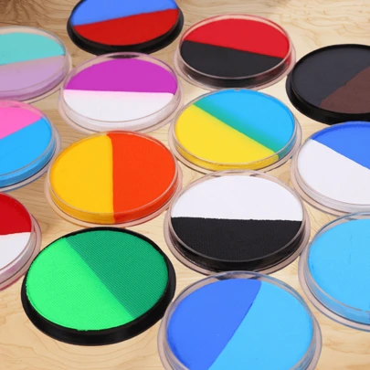 14色大容量圆形调色板水溶性绘画颜料，种类丰富，着色力强，使用顺畅，易于清洁，适用于万圣节，狂欢节，漫画大会，表演，角色扮演