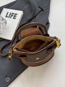 新款冬季时尚经典小丑纯色PU包，字母图案装饰方形包，防水材质斜挎包，适合旅行、购物、通勤、节日、派对等场合 - 咖啡棕 - 查看 5