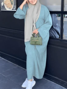 纯色优雅圆领长袖超长休闲修身连衣裙，适合女士日常穿着 - 淺藍色 - 查看 2