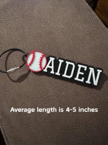 1个基础款棒球钥匙扣，可个性化定制姓名标签、包牌、运动礼品、背包钥匙链、包牌、姓名钥匙圈，可定制送给球员的礼物、生日礼物