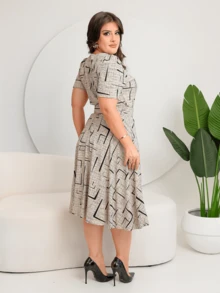 GODÊ MIDI DRESS WITH FULL SKIRT WITH BELT AND GEOMETRIC PRINT - Blanco - Ver 3
