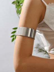 1pc Minimalist Elegant Smooth Exaggerated European American Fashion Bangle Bracelet