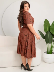GODÊ MIDI DRESS WITH FULL SKIRT WITH BELT AND GEOMETRIC PRINT - Rust Brown - View 2