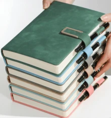 Extra Thick A5 Vintage Notebook With Magnetic Closure – Leatherette Cover, Dated English Pages & Bookmark – Professional Business Journal For Meetings, Office Notes, And College Use - 粉色 - 查看 4