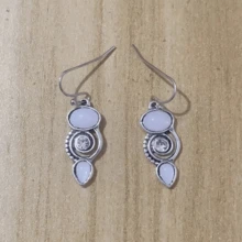 1 对复古月光石花朵吊坠耳环，适合女士，多色方晶锆石吊坠耳环