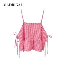 Top Corto De Tirantes Para Mujer – Diseño Estilo Cuadros Con Volantes y Lazos Laterales – Escote Cuadrado y Corte Ajustado En El Pecho – Ideal Para Primavera y Verano – Tela Ligera y Fresca Que Brinda Comodidad Todo El Día – Disponible En Color Lila y Rosa – Perfecto Para Looks Románticos y Femeninos Con Faldas o Shorts - Rosa - Ver 4