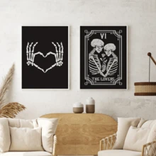 Bộ 2 tranh in hình bộ xương đen trắng hiện đại, bộ bài Tarot cho cặp đôi, bộ áp phích Halloween, áp phích trái tim bộ xương, đồ trang trí ngày lễ tình nhân tối, tranh tường phong cách Cottagecore Gothic tối, đồ trang trí Halloween | có hoặc không có khung, đồ trang trí phòng, đồ trang trí nhà cửa, đồ trang trí căn hộ ký túc xá đại học, quà tặng trang trí tường trong khách sạn, nhà ở, phòng khách, phòng ngủ, phòng tắm và văn phòng, đồ trang trí Halloween - Nhiều màu - Xem 7