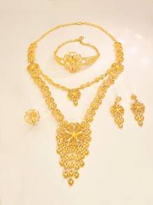 5pcs/Set Vintage Delicate Hollow Flower Rings, Necklace, Earrings, Bracelet Premium Women Jewelry Set