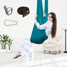 59"X110" Hängematte mit 360 Grad drehbarem Ring, elastisch, inklusive Zubehör, geeignet für Yoga, Camping und Picknicks