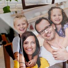 1 toalha de mesa personalizada com imagem, foto de família, adequada para jantar na cozinha, casamentos, festas, decoração de casa, adequada para o dia dos pais, dia das mães, Halloween, Natal, véspera de Natal, dia dos namorados, aniversários, datas comemorativas, dia do soldado, ação de graças, Páscoa, dia da mentira, carnaval, Ramadã, Eid Al Fitr, Eid Al Adha, dia nacional.